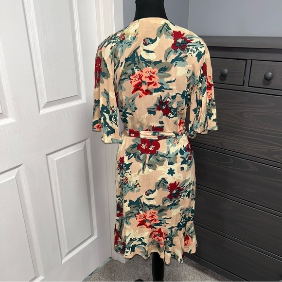 RD Style  Dress - Picture 5 of 8